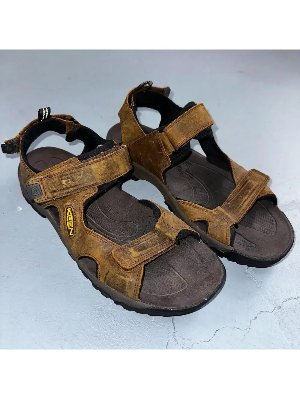 Keen US Mens Size 13 M Targhee III Open Toe Adjustable Waterproof Sandal Brown